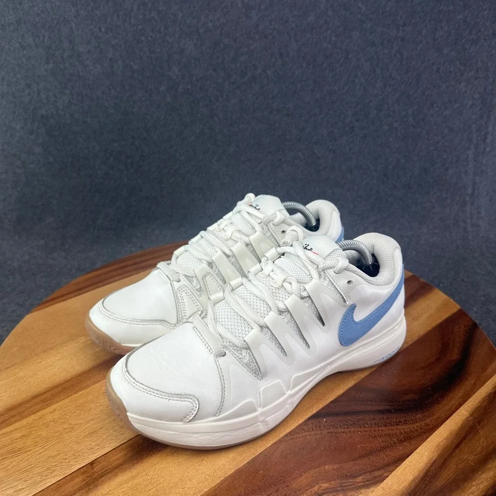 NikeCourt Air Zoom Vapor 9.5 Tour Heritage Sail/Gum/Univ Blue FJ1683-100 Mens 6